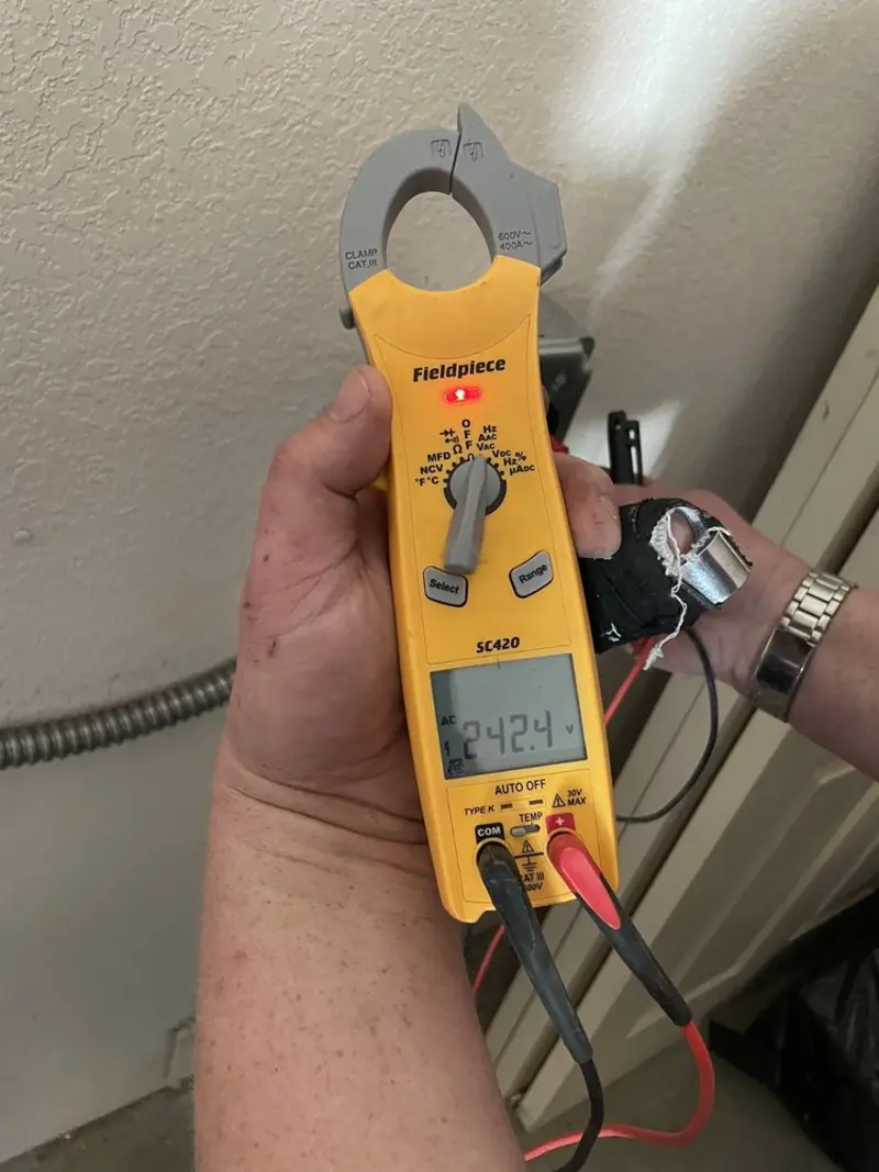 Voltage testing with clamp meter during Generator Installation in Bushkill